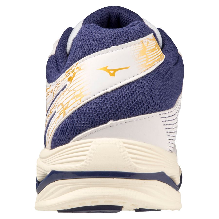 White Men Mizuno Wave Voltage Volleyball Shoes | 6182-MYQWH
